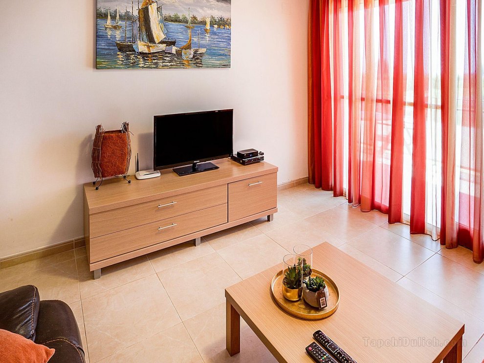 Comfortable apartment at only 100 metres from the sea