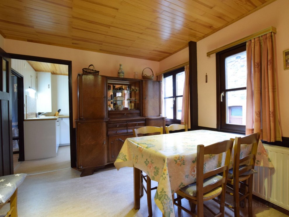 Attractive Chalet in Vielsalm with Large Garden