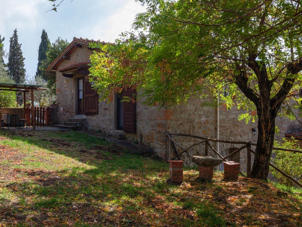 Classy Farmhouse in Castelfranco Piandisco with Garden