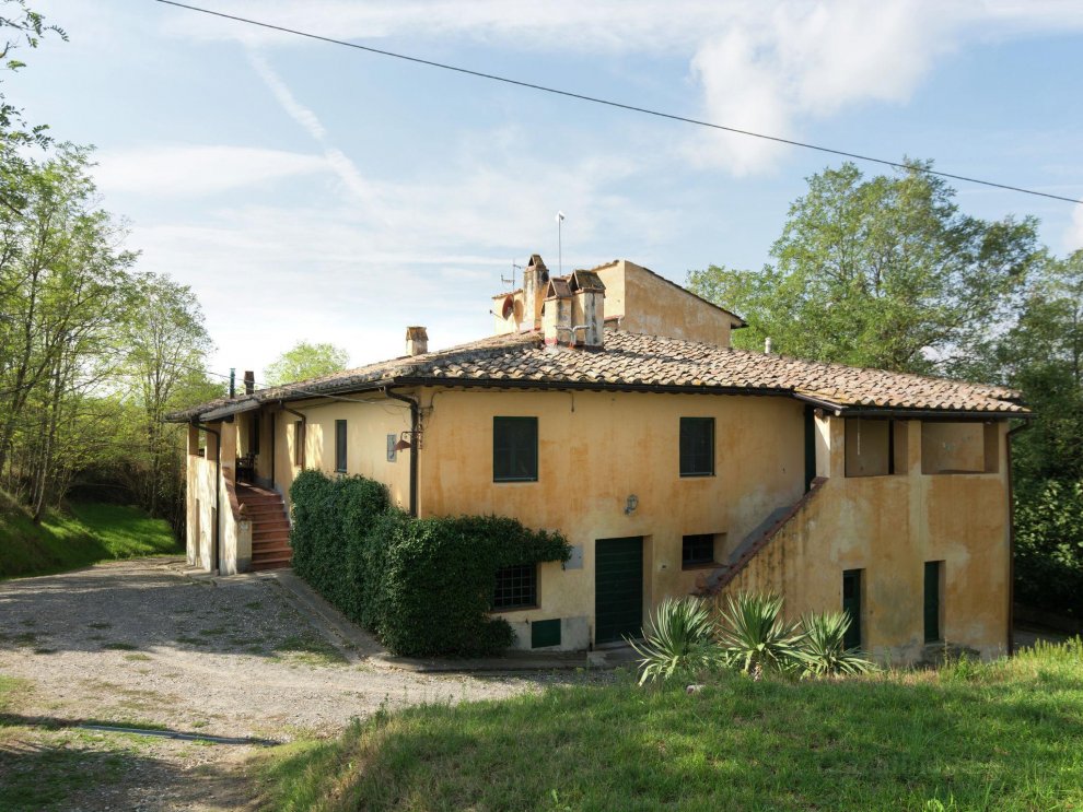 Luxurious Farmhouse in Ghizzano Italy with Swimming Pool