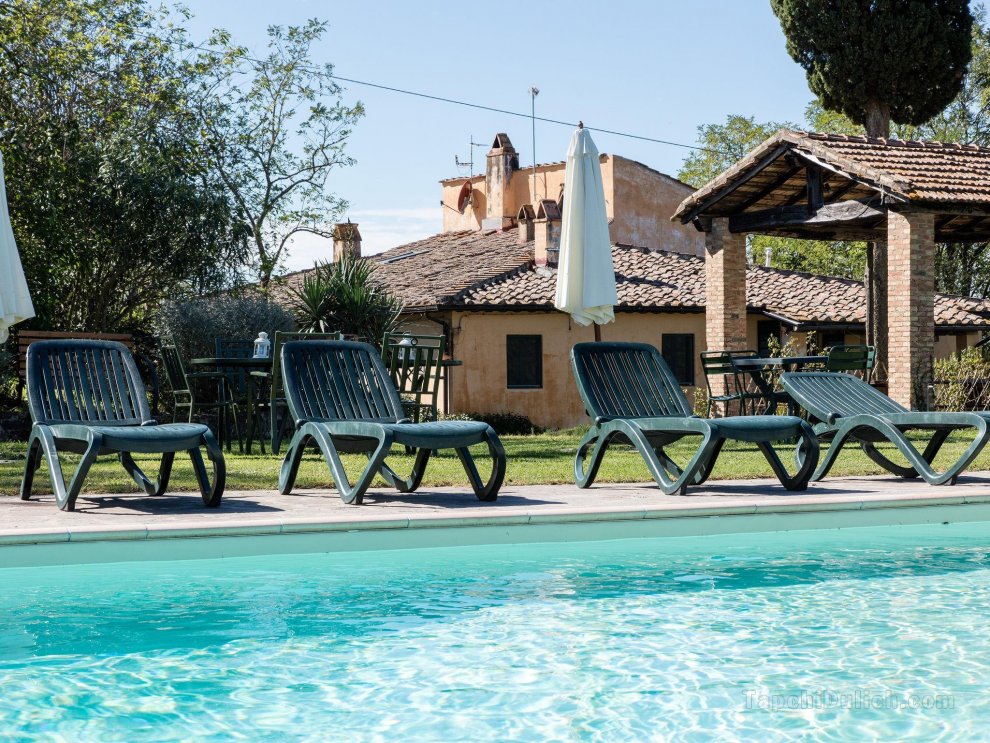 Luxurious Farmhouse in Ghizzano Italy with Swimming Pool