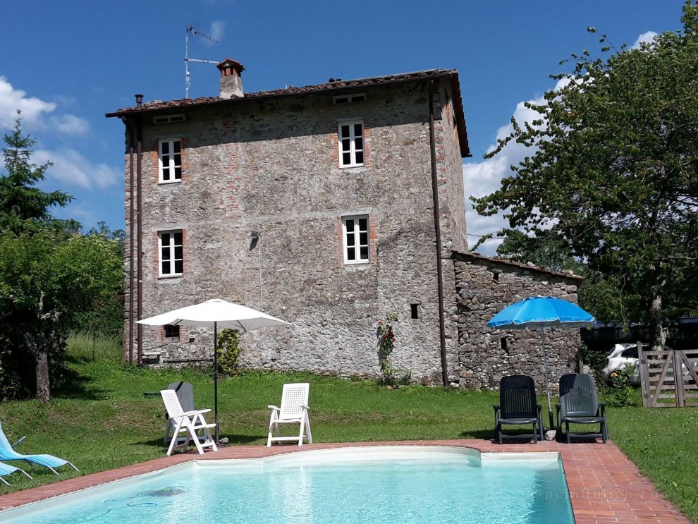 Dreamy Cottage in Trebbio with Swimming Pool
