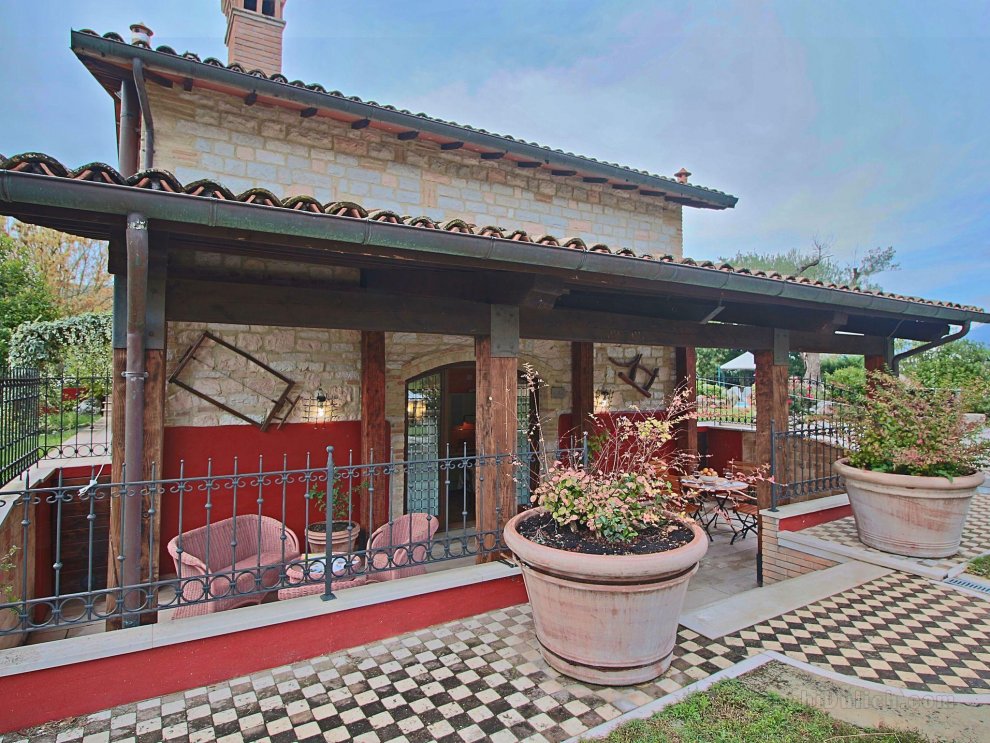 Holiday home in Cagli with swimming pool and fenced garden