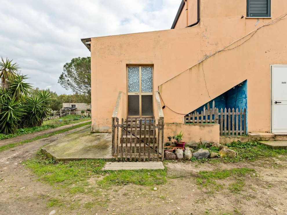 Rustic Villa in Santa Giusta with Garden