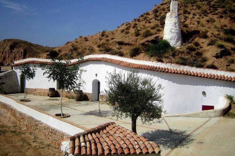 Eccentric Cave House in Lopera with Terrace