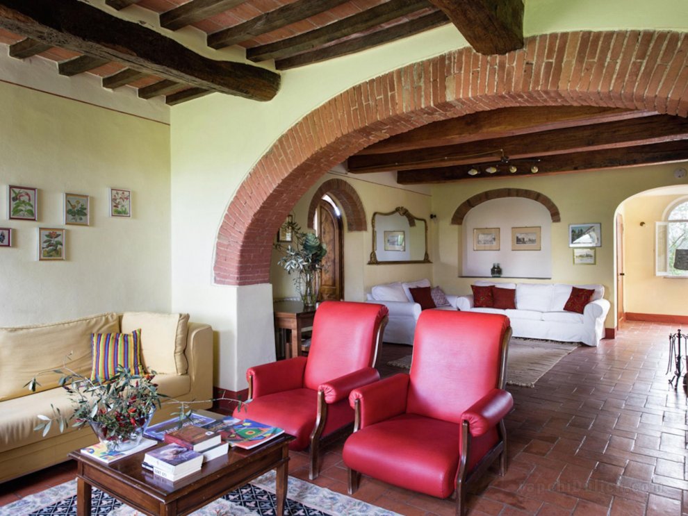 Villa with private pool, beautiful view, in the Chiana Valley, wifi