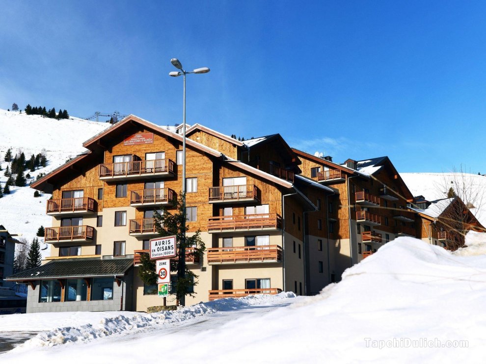 Beautiful apartment with a dishwasher at 100 m. from the slopes
