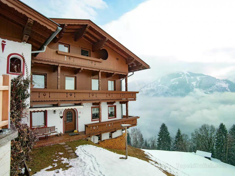 Amazing apartment in Tirol w/ 