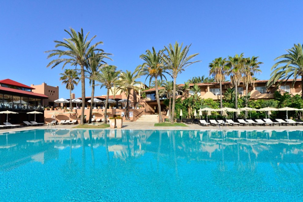 Khách sạn Guadalmina Spa and Golf Resort