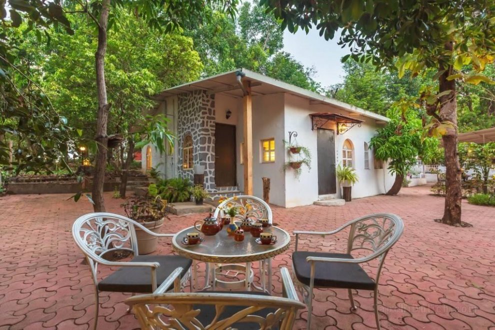 Elfreda-Luxurious studio Cottage in Vikramgad