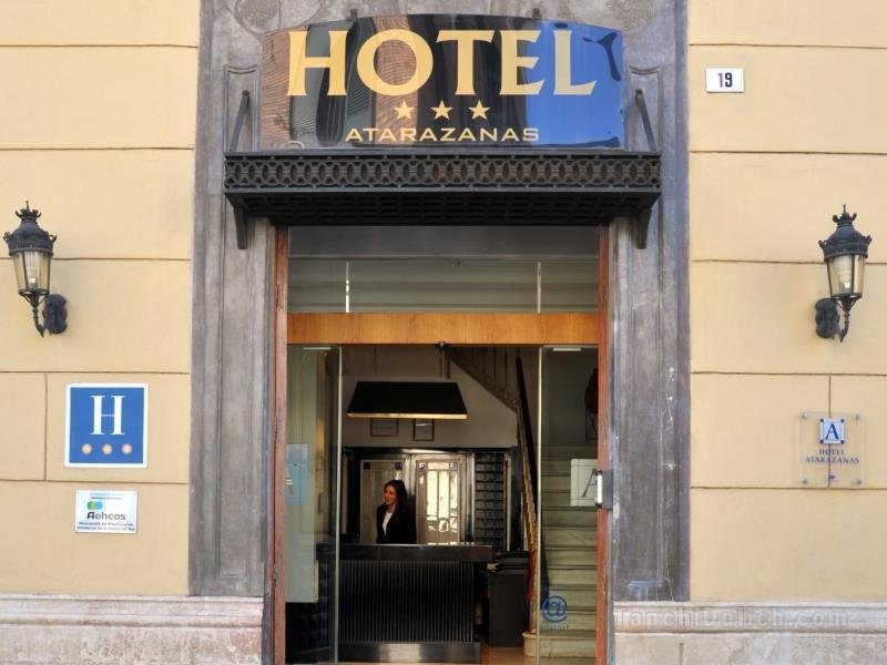 Khách sạn Atarazanas Malaga Boutique