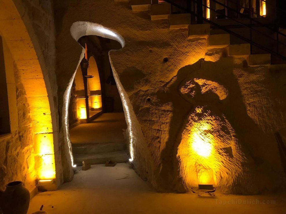 諾瓦洞穴酒店