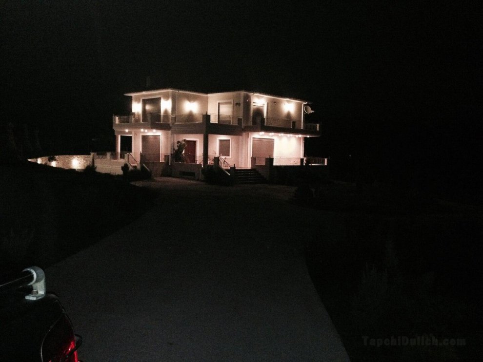 Kyparissia Greek Villa with stunning views
