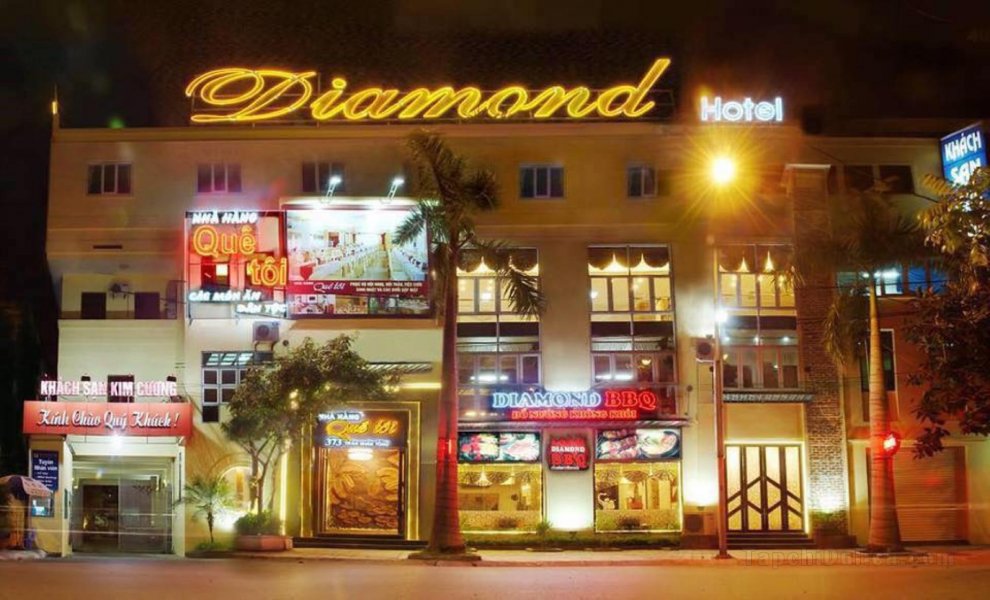Khách sạn Diamond