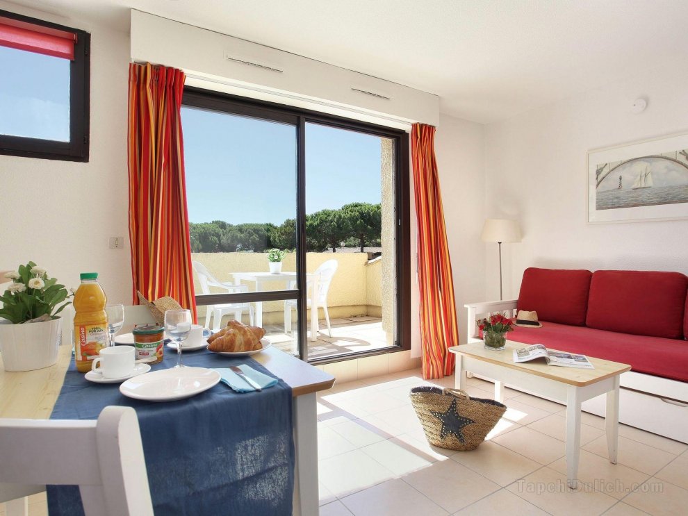Tidy apartment in the popular resort of Le Cap dAgde
