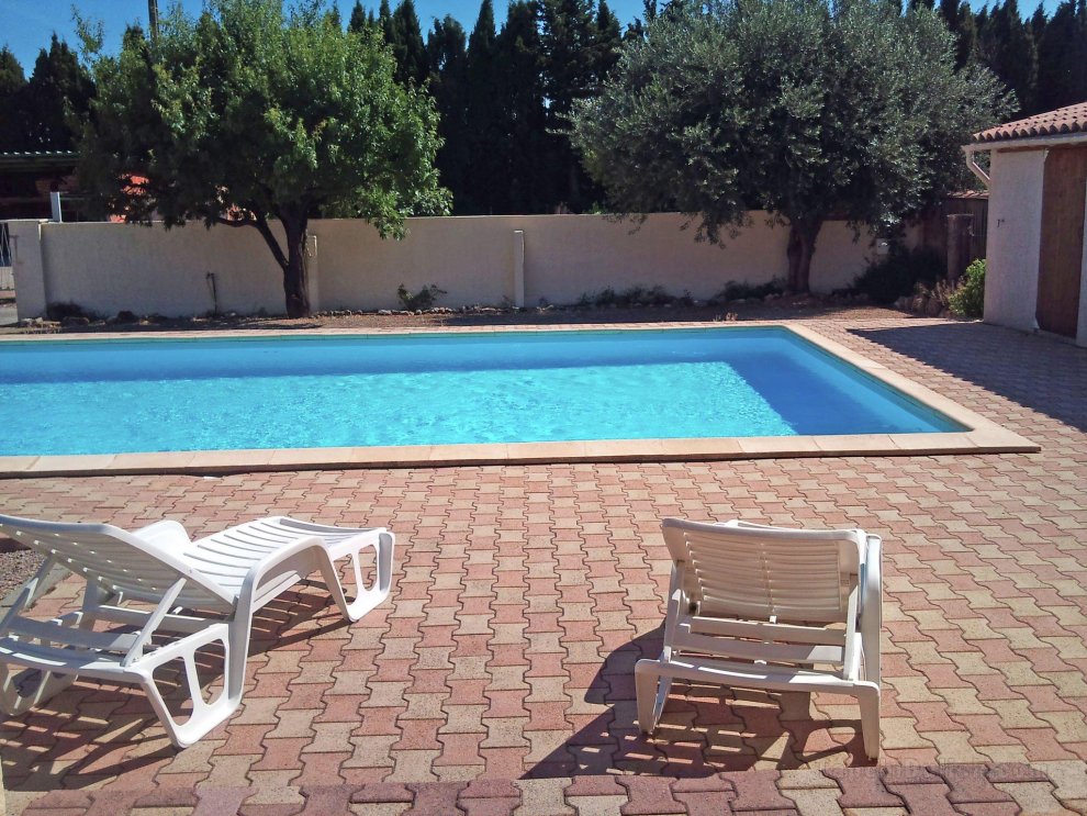 Beautiful Holiday Home, Near Centre. Private Pool. Private Garden. Roofed Terrace