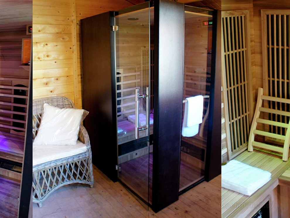 Elegant Holiday Home in Koksijde with Sauna