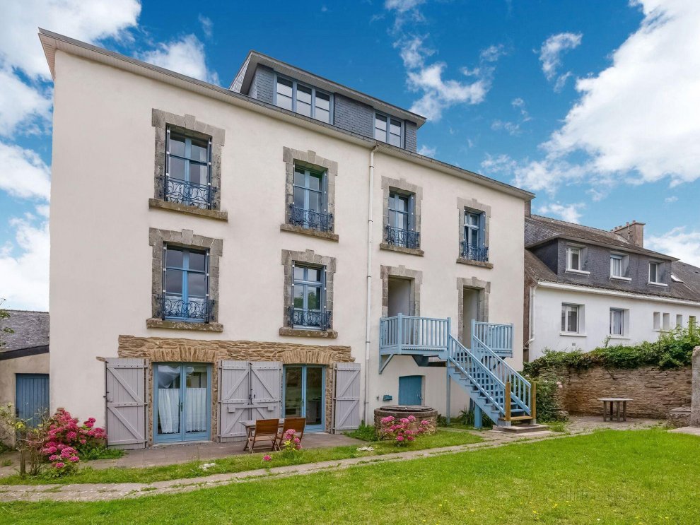 Apartment about 100 metres from the Atlantic Ocean to the south of Brittany.