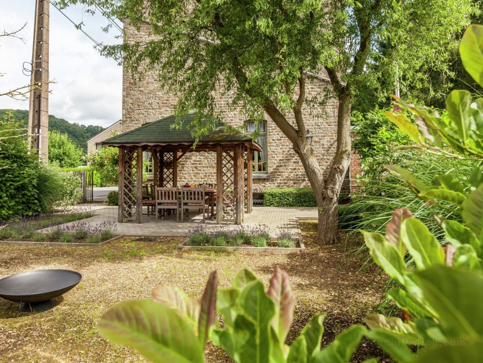 Authentic village house with romantic garden and wooden gazebo.