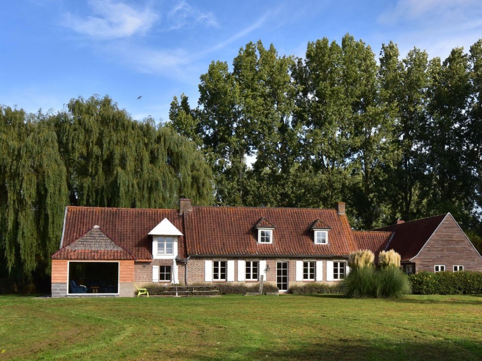 Attractive Holiday Home in Saint-Omer with Wellness Centre