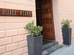 Khách sạn Astra