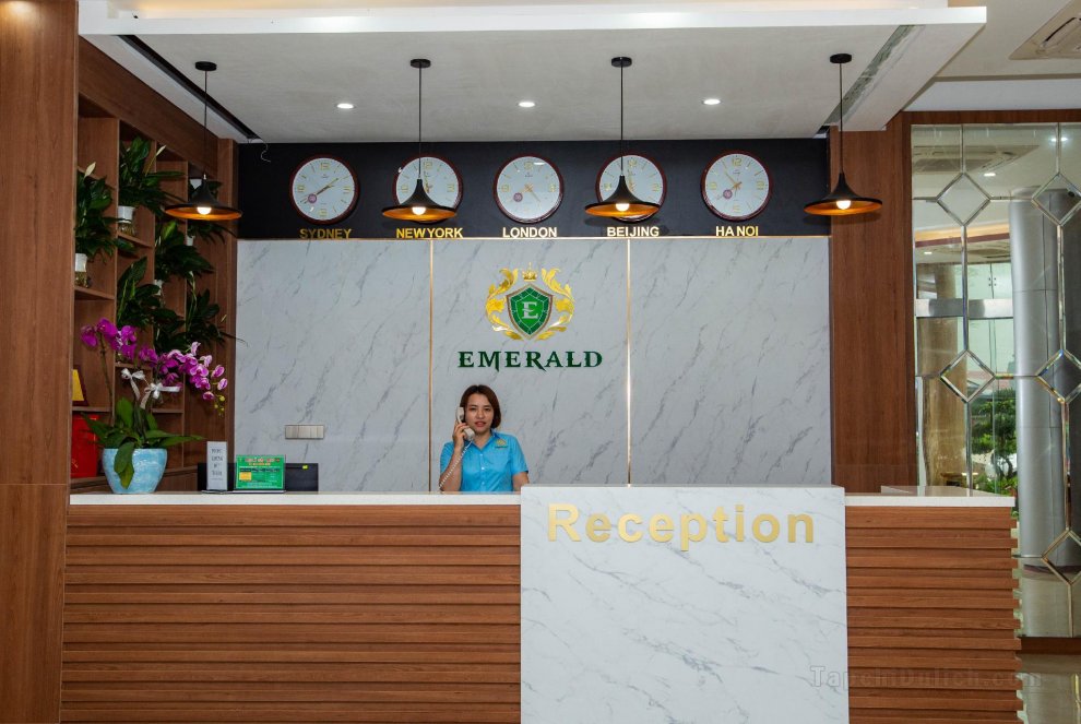 Emerald Hotel Cat Ba