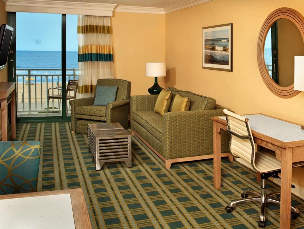 Khách sạn Sheraton Virginia Beach Oceanfront