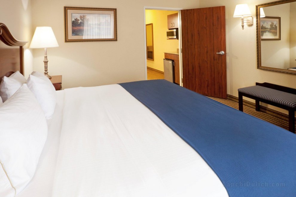 Khách sạn Holiday Inn Express & Suites Waxahachie