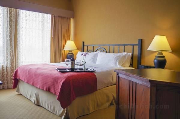 Khách sạn Holiday Inn Pewaukee-Milwaukee West