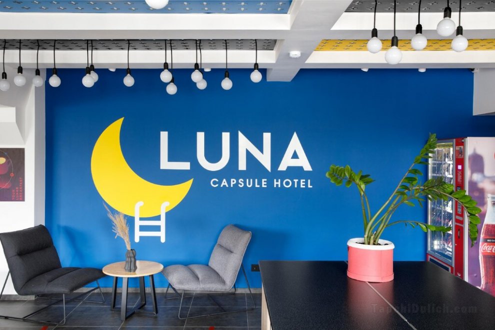 Khách sạn Luna Capsule