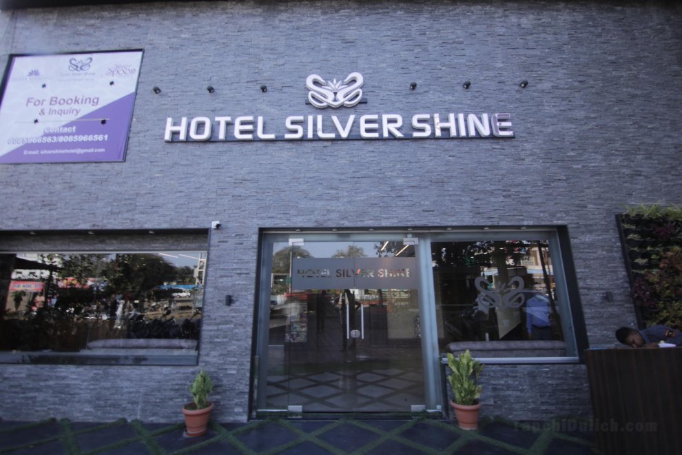 Khách sạn Silver Shine