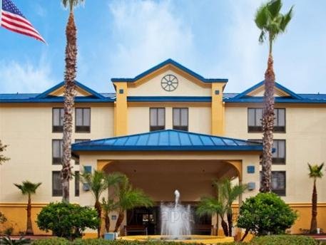 Khách sạn Holiday Inn Express & Suites Jacksonville-South