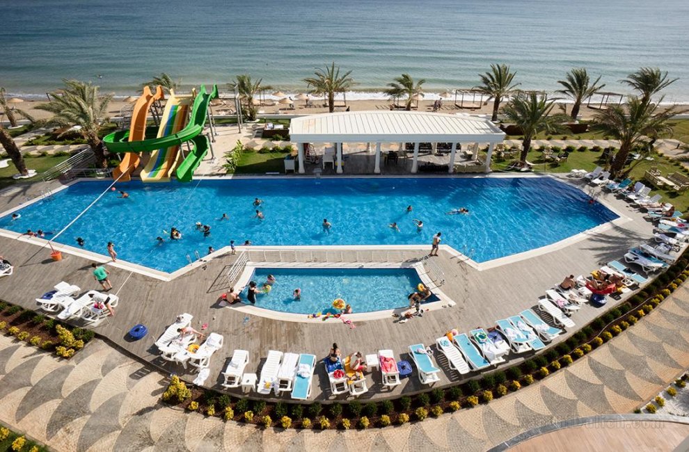 Marvista Deluxe Resort Hotel Spa