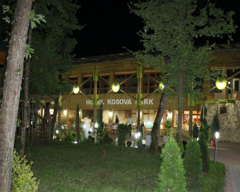 Khách sạn Kosova Park