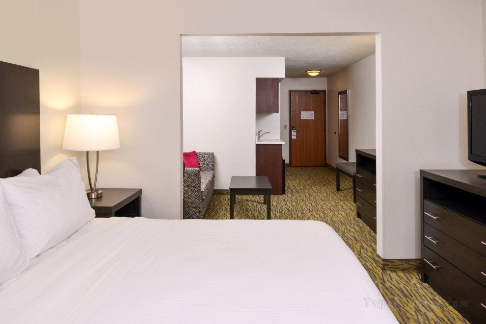 Khách sạn Holiday Inn Express & Suites Omaha West