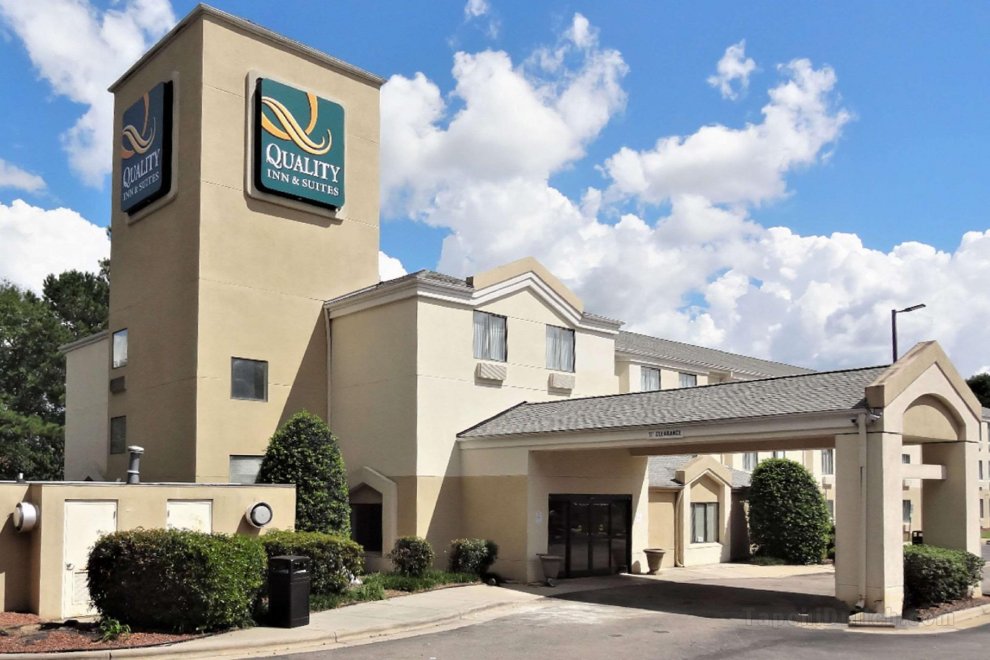 Quality Inn & Suites Raleigh North