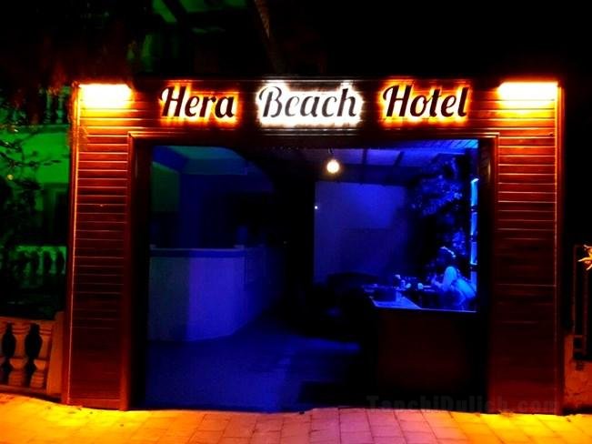 Khách sạn Hera Beach
