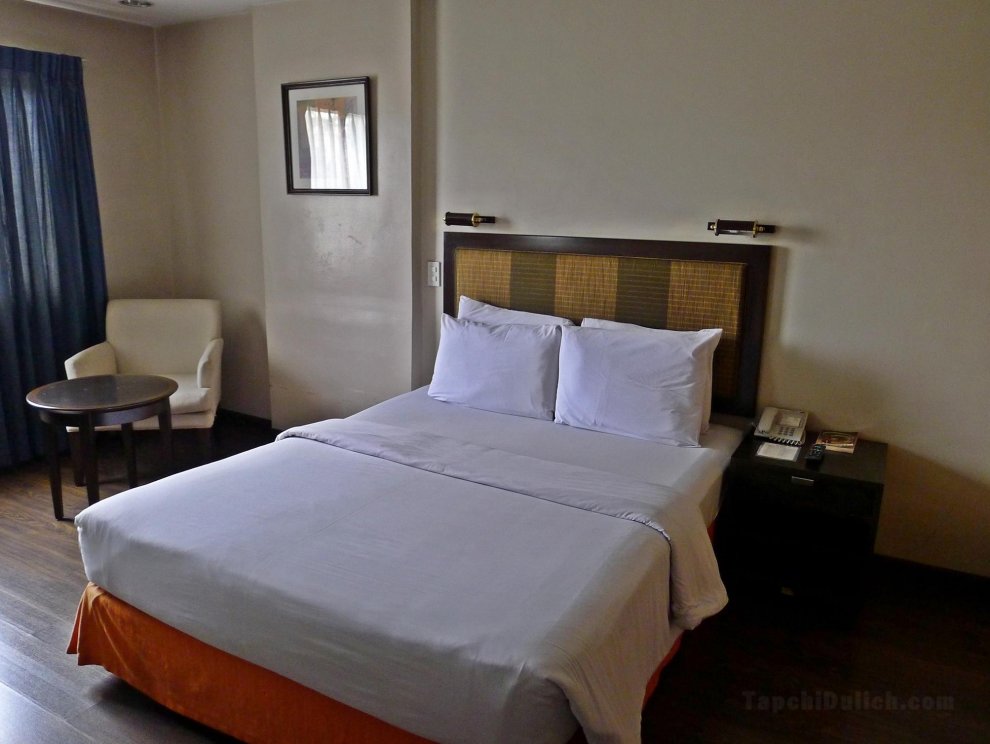 Khách sạn Baguio Burnham Suites
