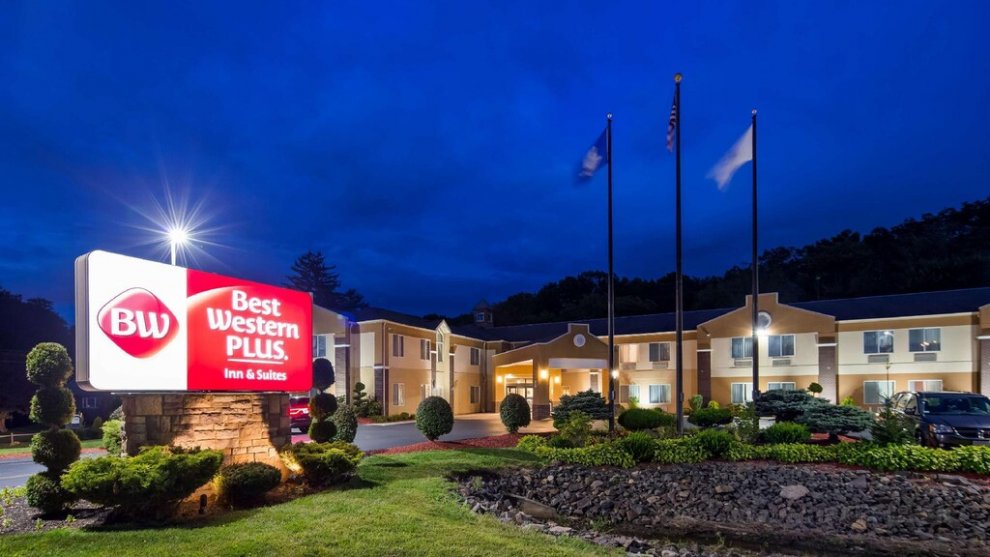 Best Western Plus New England Inn and Suites
