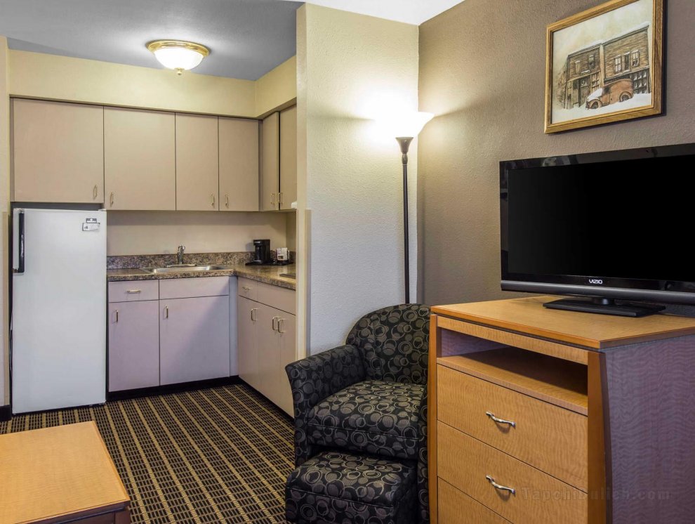 Quality Inn & Suites Summit County Silverthorne