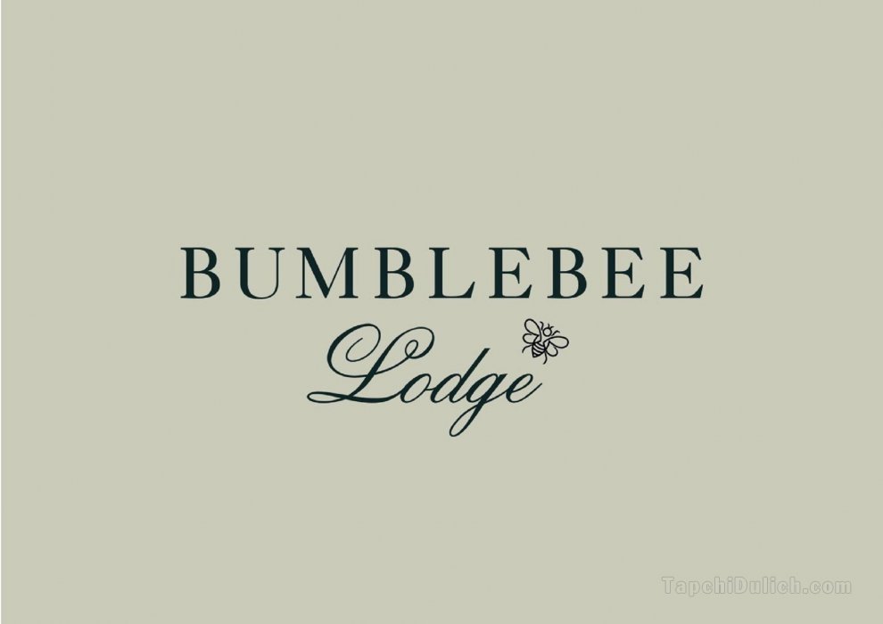 Hollicarrs - Bumblebee Lodge