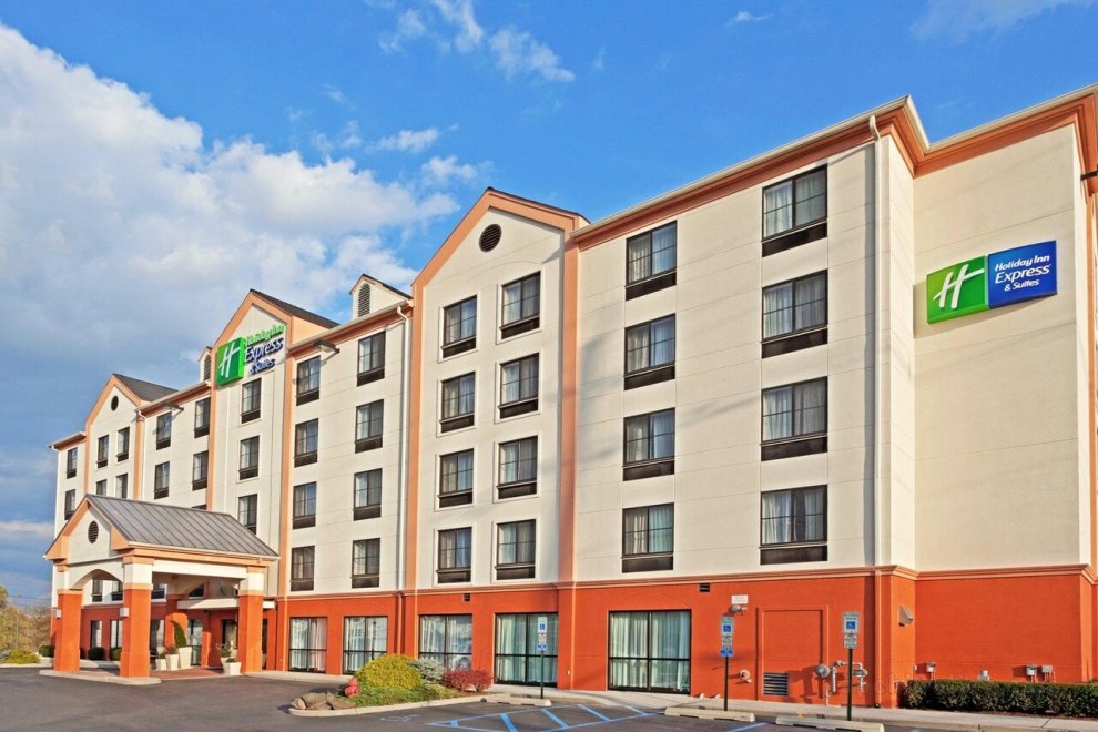 Khách sạn Holiday Inn Express & Suites Meadowlands Area