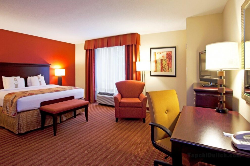 Khách sạn Holiday Inn & Suites Orange Park