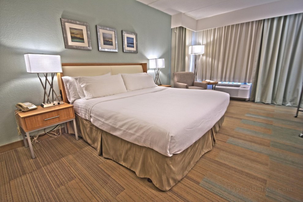Holiday Inn Manahawkin/Long Beach Island Hotel
