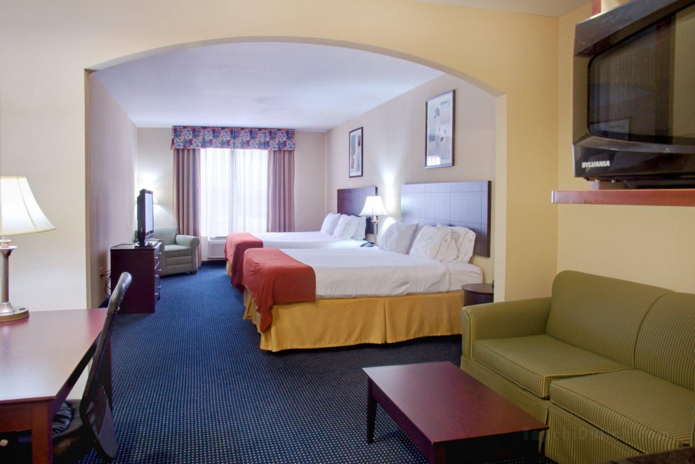 Khách sạn Holiday Inn Express and Suites Orange