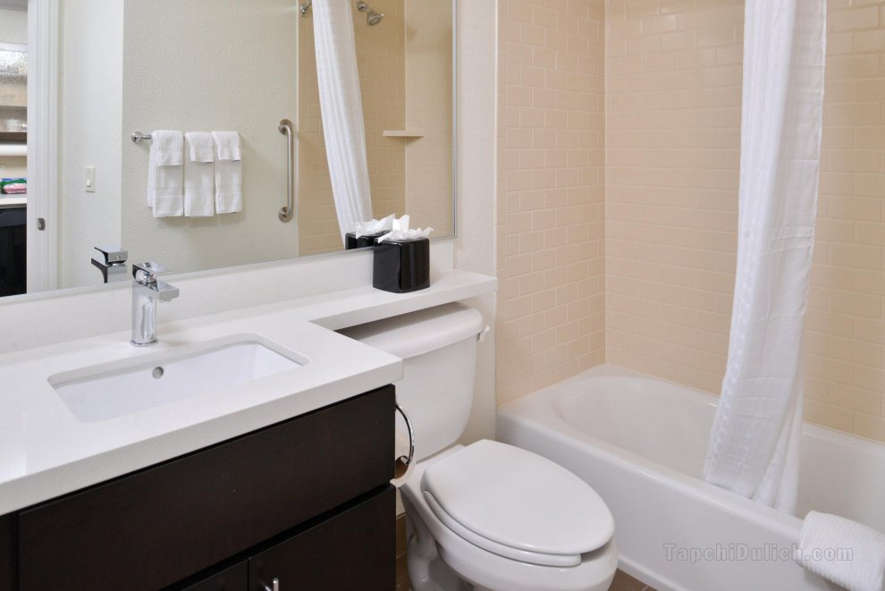 Candlewood Suites Beaumont Hotel