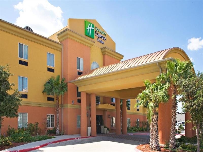 Khách sạn Holiday Inn Express & Suites Rio Grande City