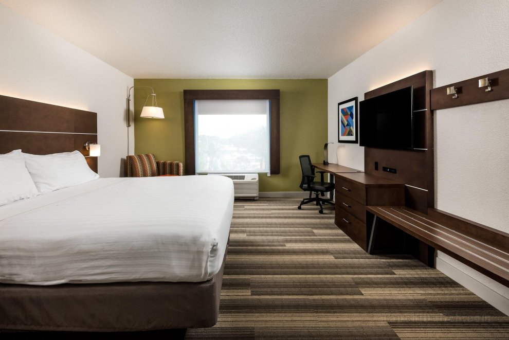 Khách sạn Holiday Inn Express & Suites Bartow