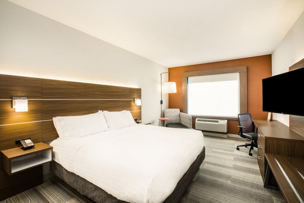 Khách sạn Holiday Inn Express & Suites Bellevue-Omaha Area