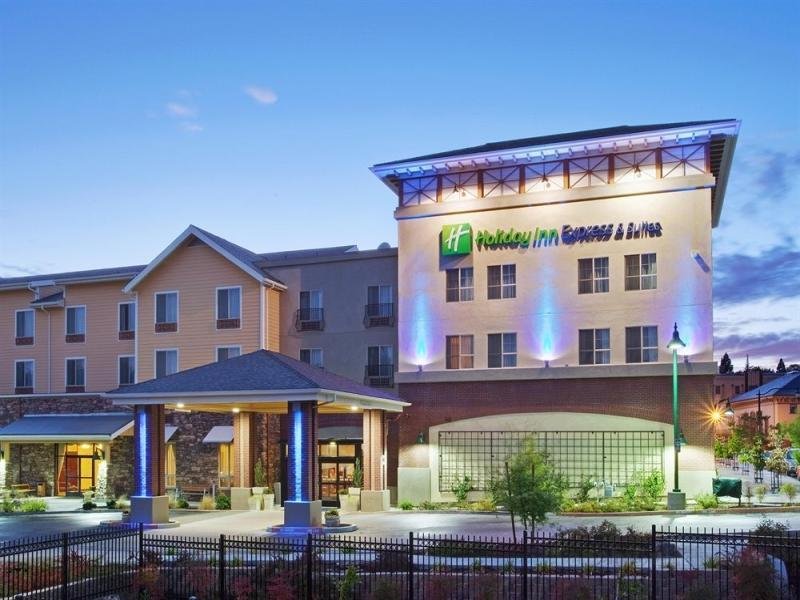 Khách sạn Holiday Inn Express & Suites Gold Miners Inn-Grass Valley